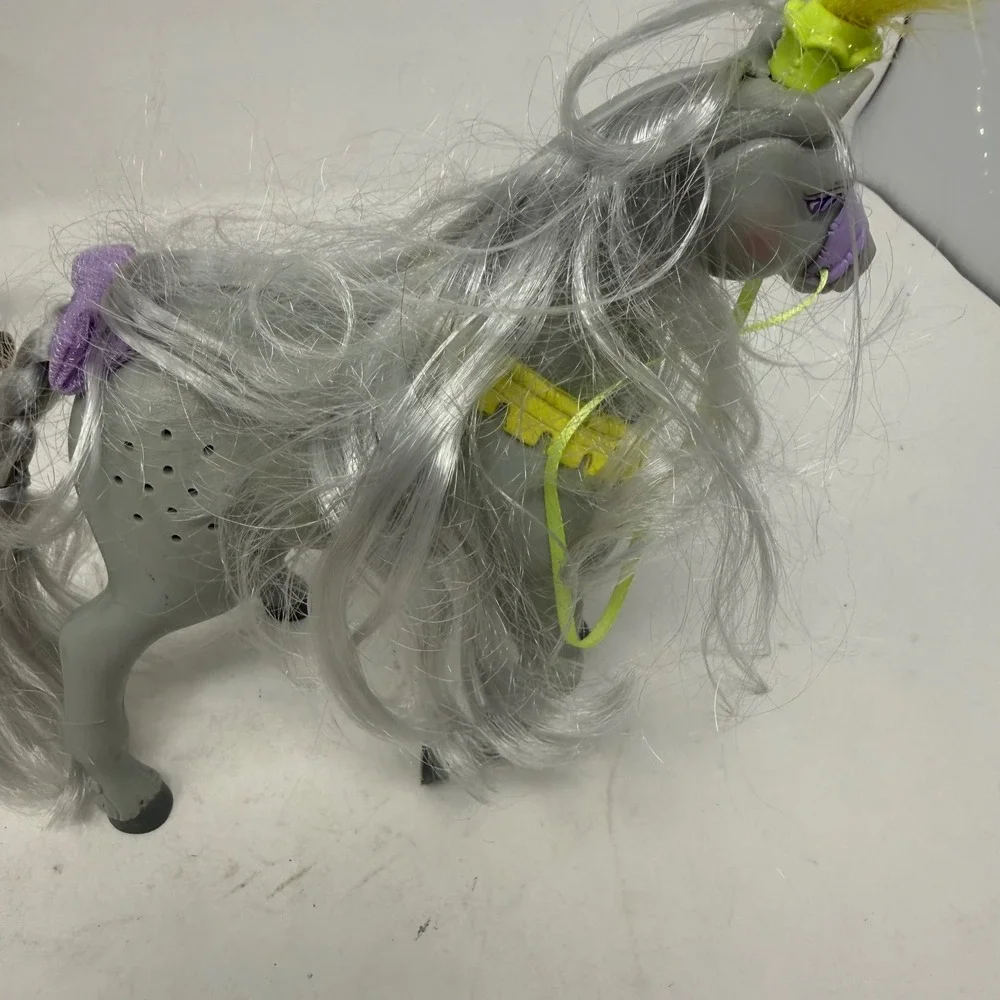 VTG Fisher Price Loving Family Toy Lot Tan Grey Horses with Accessories
